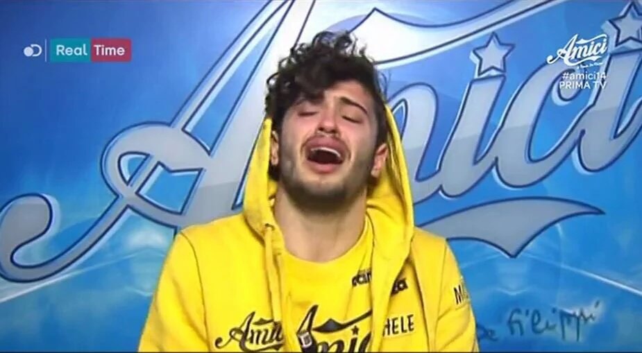 Cristianfacose's tweet photo. Lele mi ricorda qualcuno...
#Amici15 https://t.co/vCLshj7tD1
