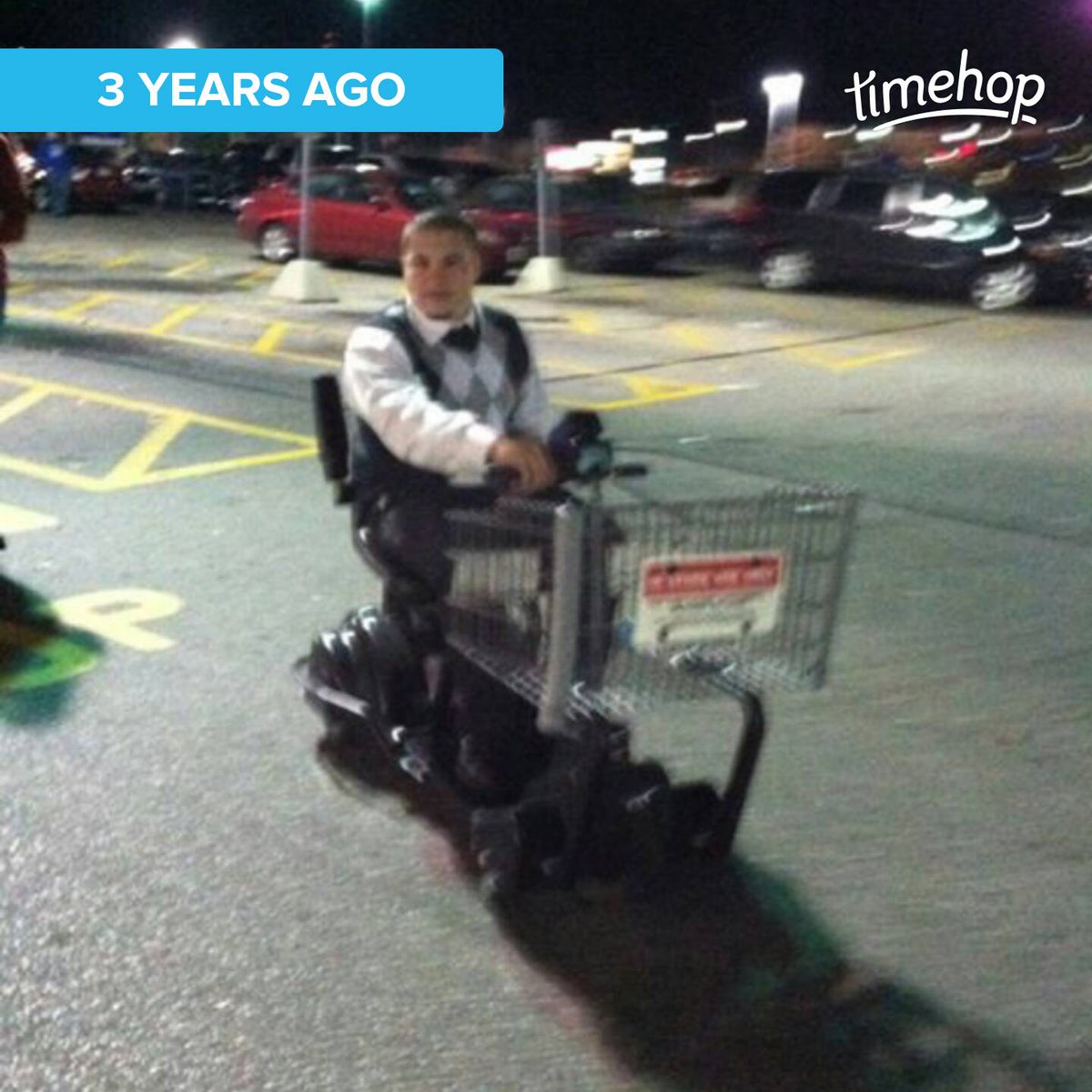 DATdudeLEE_BO's tweet photo. Exactly 3 years ago today! via @timehop https://t.co/IYjPg1osPM