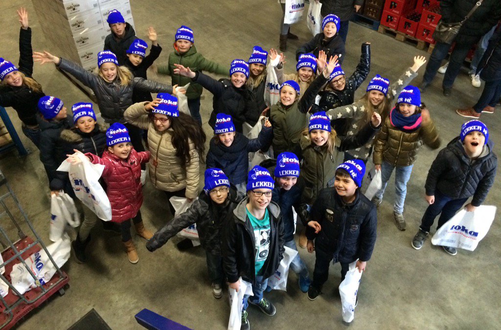 Een spreekbeurt bij Hoka. Groep 6 van BS Besoyen gaat als promotieteam de deur uit! #warmemutsen #blijekinderen