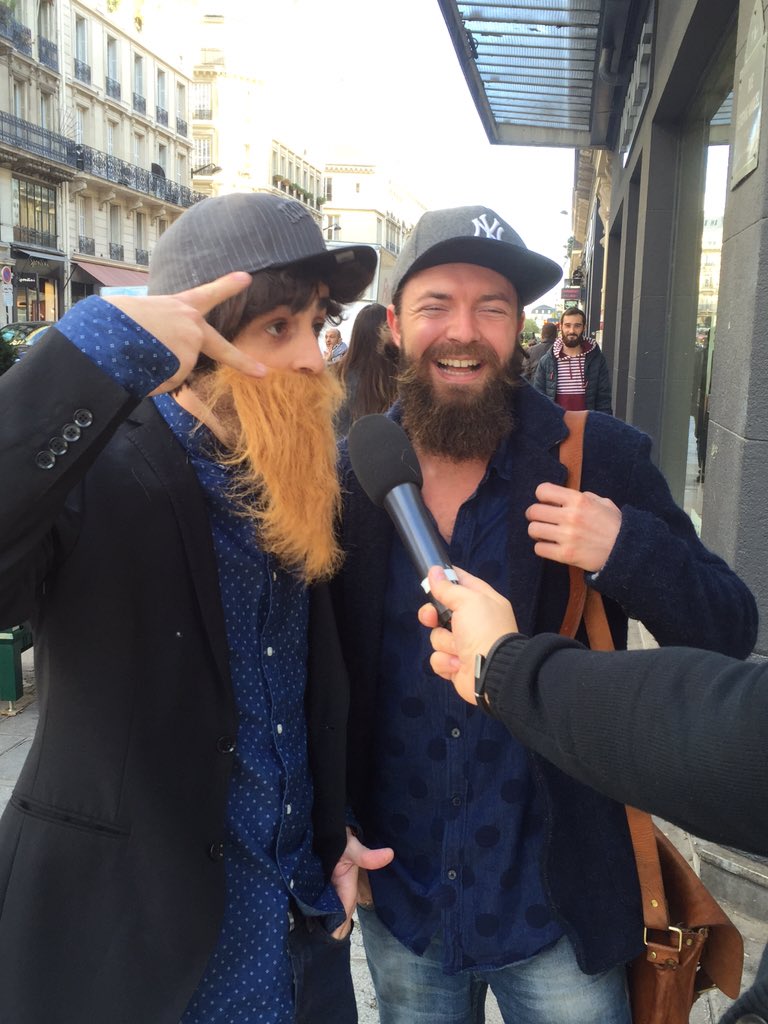 TBT9_W9's tweet photo. Il en pense quoi ton frère ? #TPMP #PDS @CamilleCombal #BeHappyAvecCamille https://t.co/IGWFPHlEXQ