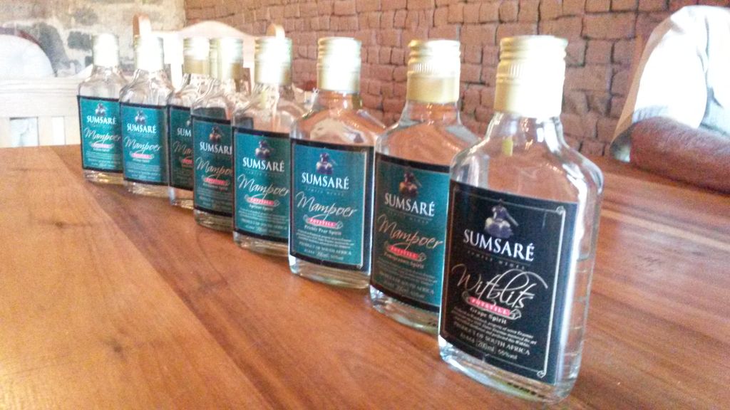 MarykeRoberts's tweet photo. Hierdie mampoere gee jou borshare! Maar geure van perske, granaat, lemoen en persimmon is lieflik. @SumsareWines https://t.co/FivUYhAbtf