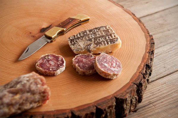 DIY wood platter - a quick &amp; easy project for Thursday.  bit.ly/1Hk7oPL #Woodworking #DIY #Thanksgiving