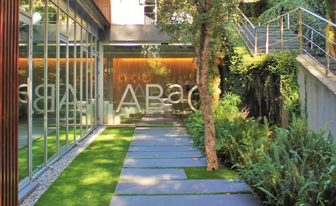Entrem a l'hotel <a href="/ABaC_Barcelona/">ABaCRestaurant&Hotel</a>, un referent del luxe a la capital catalana bit.ly/21ci8Gp #BCN #hotels