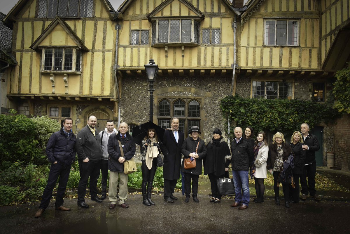 tripashore's tweet photo. Check out some snaps of our tour to @WinCathedral and @homeofbombay #cruisetours #tourexperts #tripashore #cruise https://t.co/7MvntmnX8j