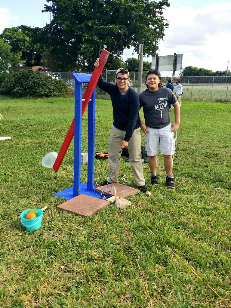 PKDean3's tweet photo. More of my students with their home made trebuchets https://t.co/U2r9SJQ0sG