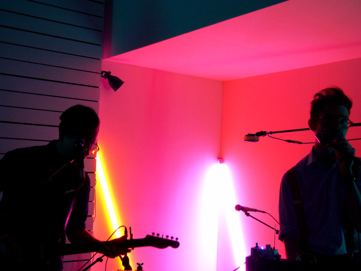 Neon! <a href="/TAPEHQ/">TAPE</a>