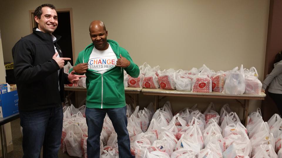 UWLC's tweet photo. Our Young Leaders helped pack 300 food bags at @end68lakecounty so area kids don't go hungry over the holiday break https://t.co/1cm52cPiCM