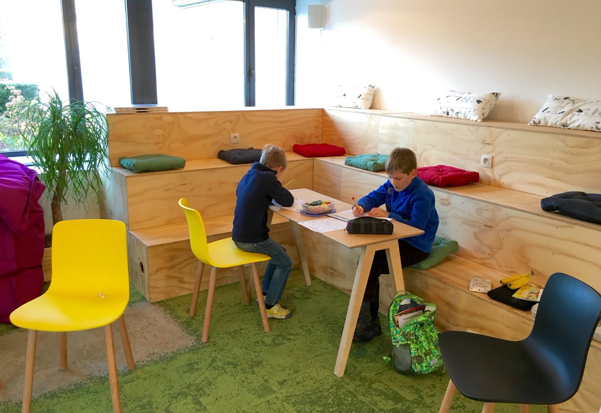 En coworking, ils emmènent leurs enfants pour bosser lavenir.net/cnt/DMF2015112… <a href="/betacowork/">Betacowork Brussels Coworking</a> <a href="/transformabxl/">transforma bxl</a> @cowallonia