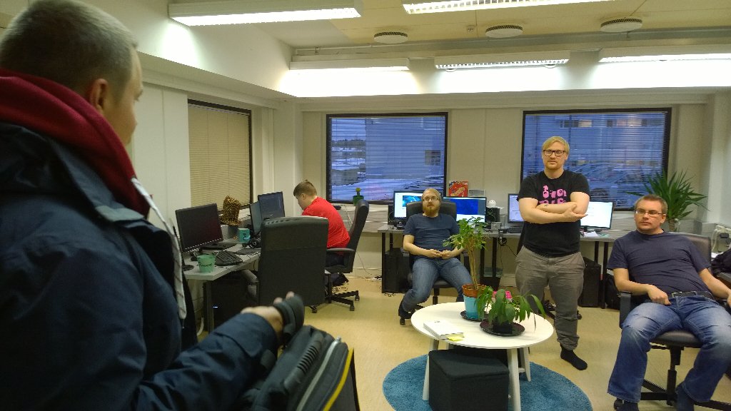 @igdakajaani with <a href="/wearebind/">bind</a> <a href="/JussiLukkarinen/">Jussi Lukkarinen</a> <a href="/schabbs_/">Petri Liuska</a>