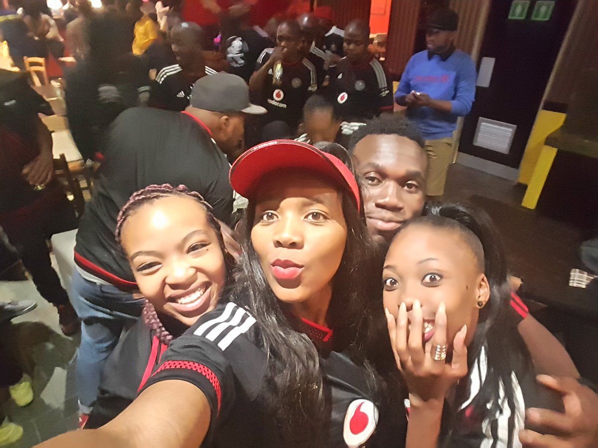 ms_komani's tweet photo. #IzinjaZeGame #DelayedPost..such a previledge meeting with ya'll Bucs Fam #TeamOPFC @OrlandoGhost @SGoniwe11 https://t.co/5xkOMGNqzW