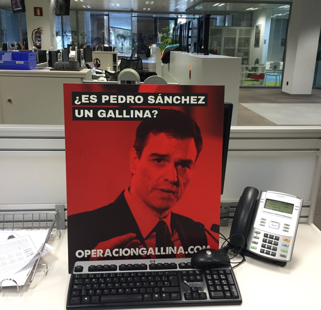 PauGuisado's tweet photo. Eh, @JorgeBustos1, creo que te preguntan a ti #operaciongallina https://t.co/nY2fykkKzO