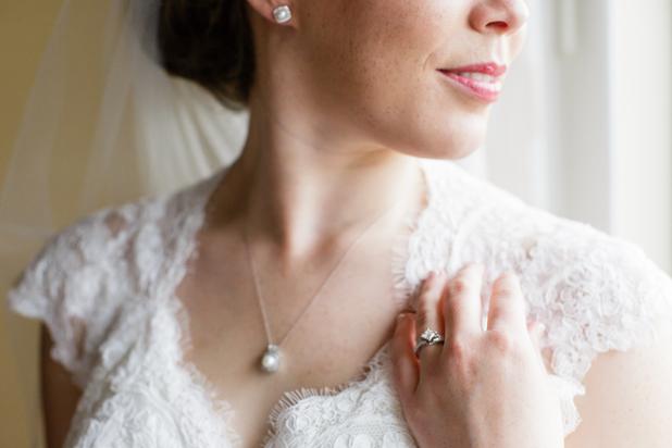 IRISbook's tweet photo. Image by Robyn Aaron Photography from Lisbon, Iowa. Robyn ordered a Platinum Silk Album + Clam Shell Box.#irisbook https://t.co/B3SEWuF94T