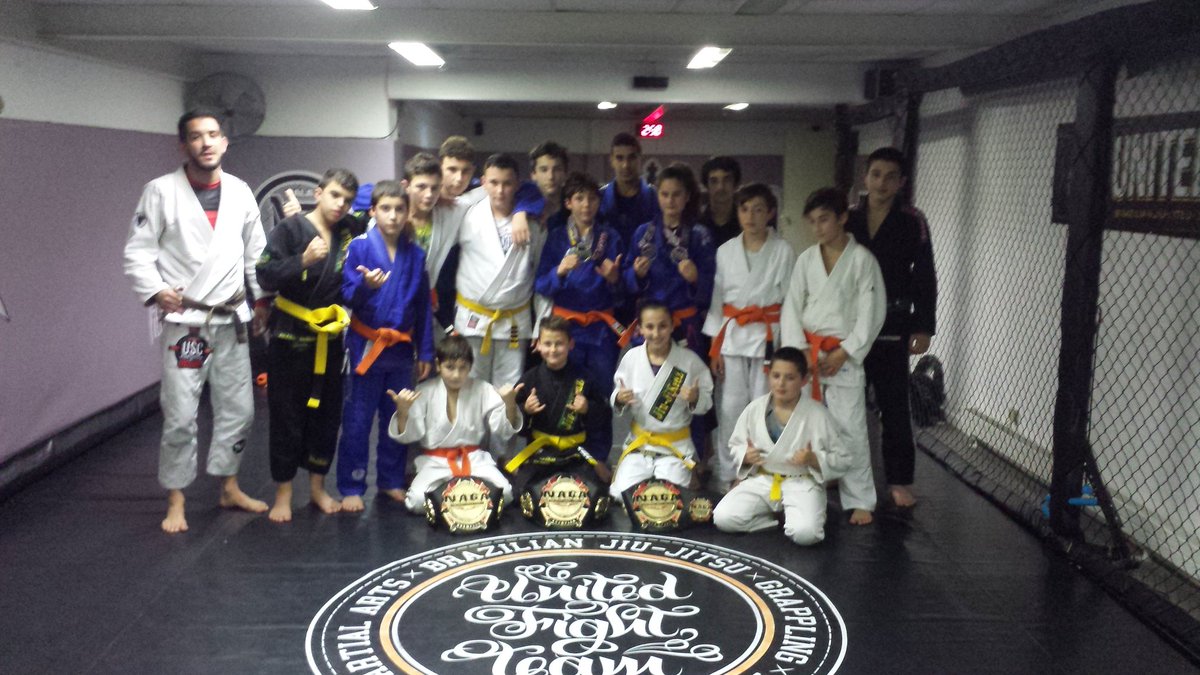 UnitedFightTeam's tweet photo. #uft#stituli#boons#jjb#kids#champion#naga#mahirou#melissa#equipesoude# https://t.co/7F1Hog5NcL
