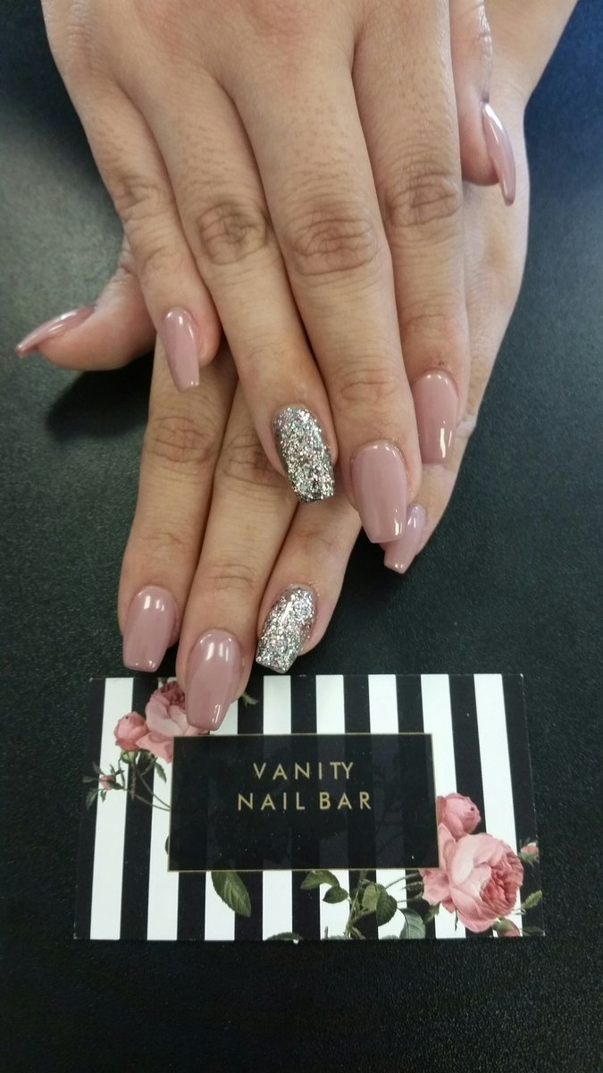 angies_nails's tweet photo. #nude #natural #pink #glitter #coffinnails #perfect #notd #nailpro #nailedit #naildit #naillove #nailart #nails https://t.co/RZcpalk0JA