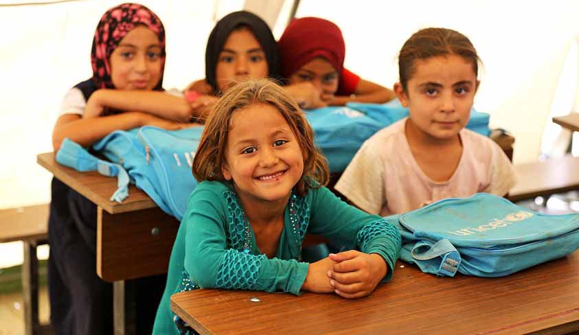 Unicef Regali Di Natale.Mazzolmi On Twitter Unicef Italia Quest Anno Non Trovo I Regali Di Natale Sul Sito Unicef