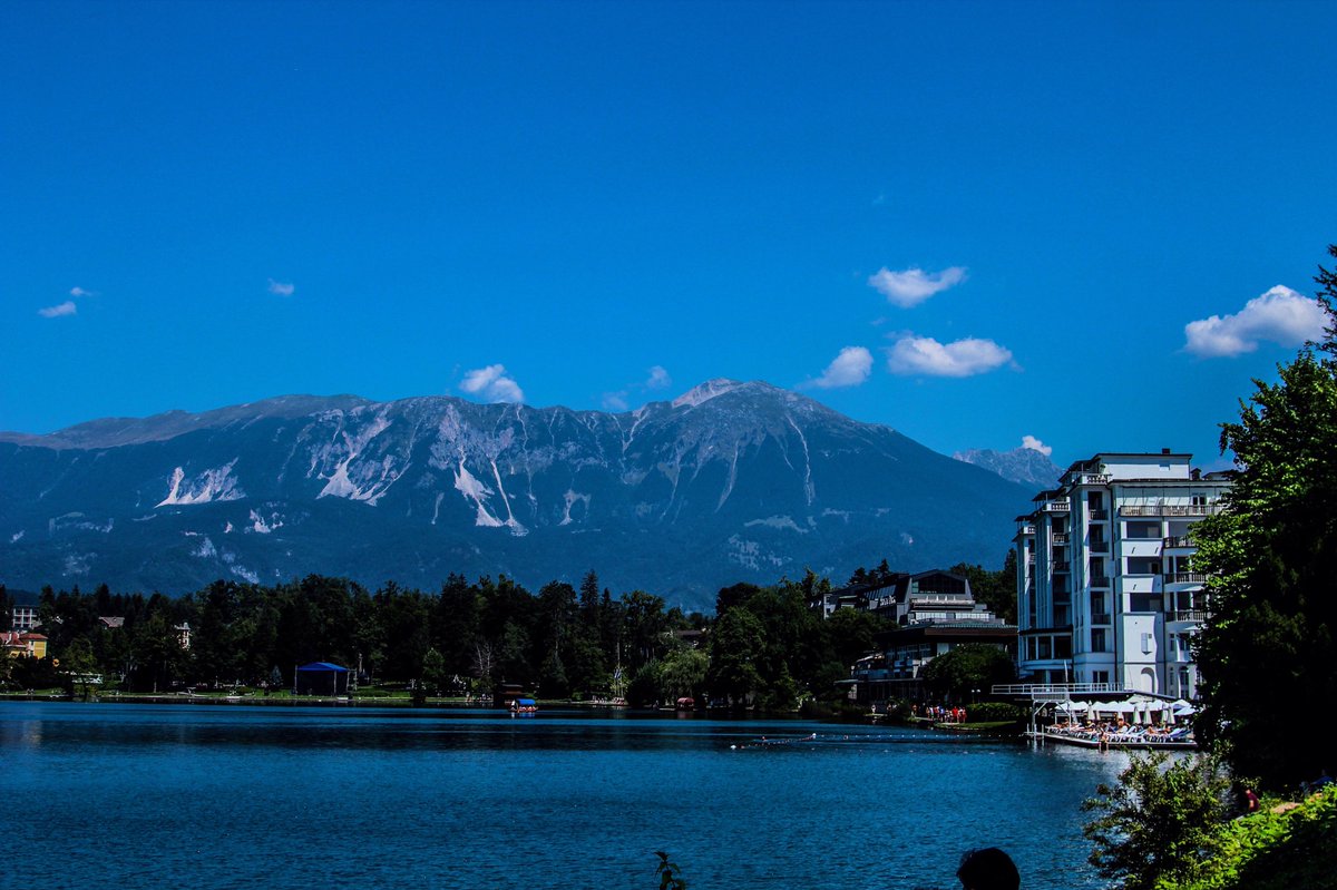 tagstr's tweet photo. Bled, Slovenia 🇸🇰 Thanks to official taggr @GeorgeForADay for sharing the #view on #Tagstr👌 #TravelTuesday #Slovenia https://t.co/CmejsXqz9M