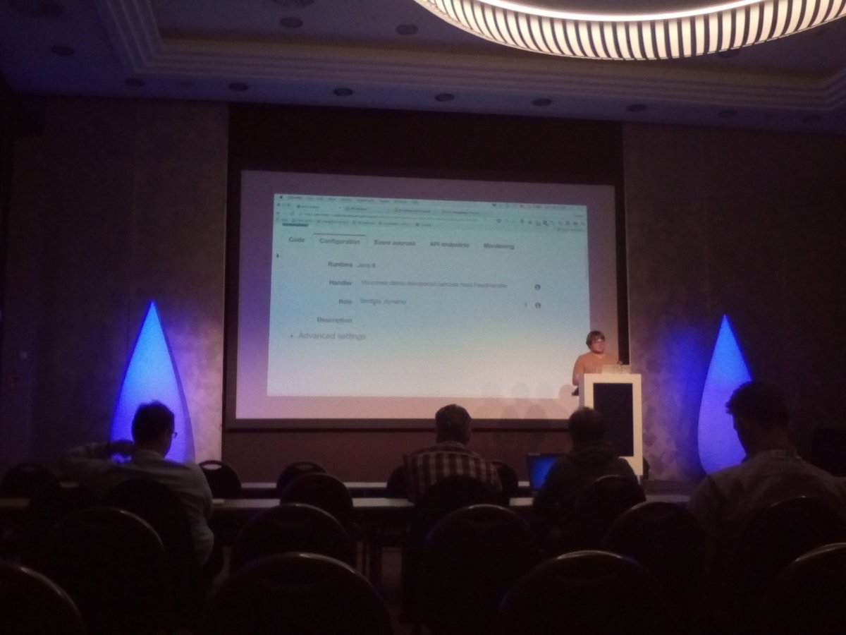 SpeedMyWeb's tweet image. Mit #AWS #lambda ohne eigene Infrastruktur Programme in der cloud laufen lassen #devopsvon Ist das die Zukunft?