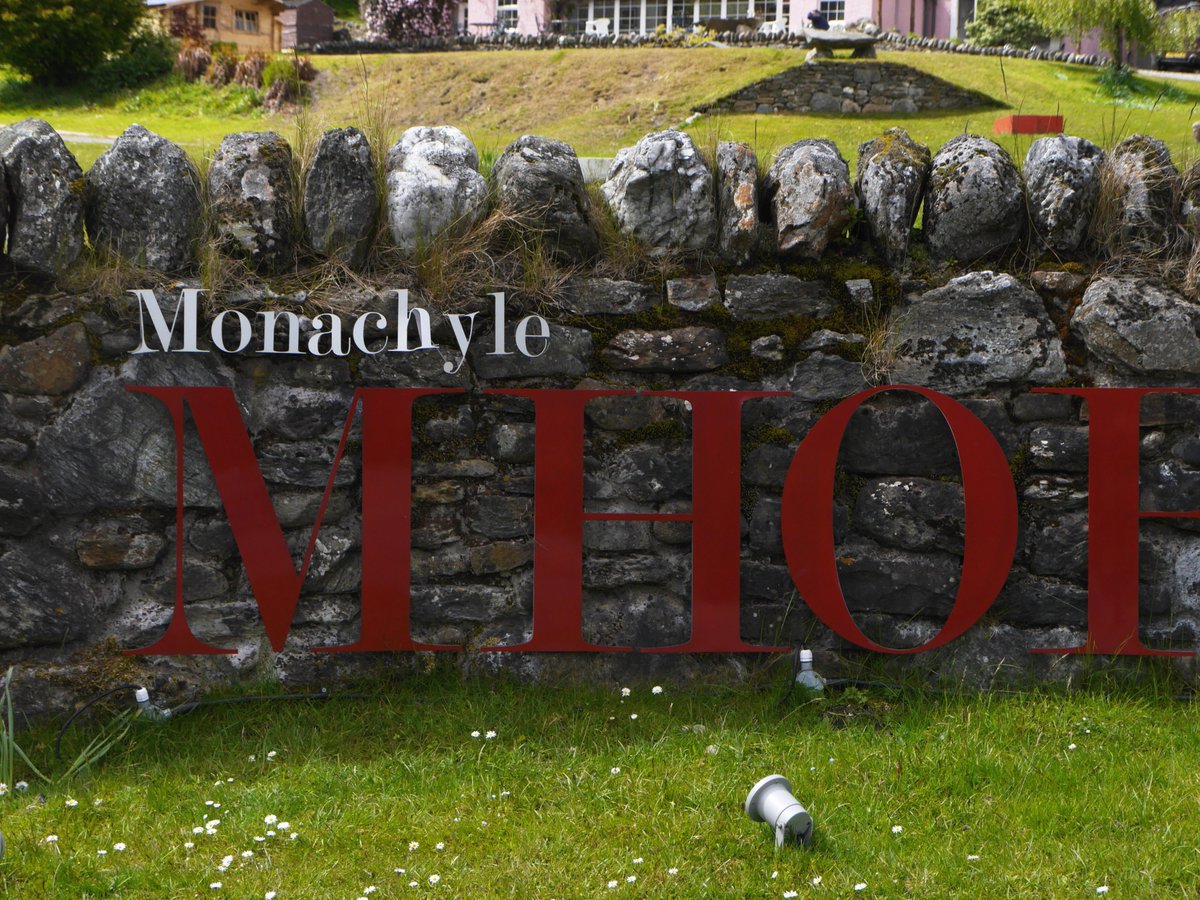 LLTNPCommPart's tweet image. Checkout a Hospitality and Catering career in the National Park @skillspartners  bit.do/bwhvX @MhorHotel