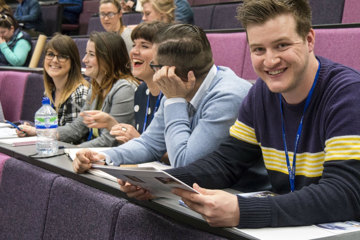 Enthuse your students about geography at #GAConf16 #geographyteacher Book Now! goo.gl/g37I68