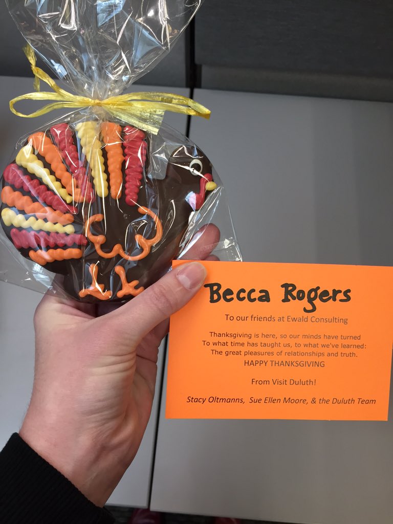 rebeccarrogers's tweet photo. @visitduluth thanks for thinking of me!! You are so sweet!#happythanksgiving #cookies #iloveduluth https://t.co/LIJXbNeO9x