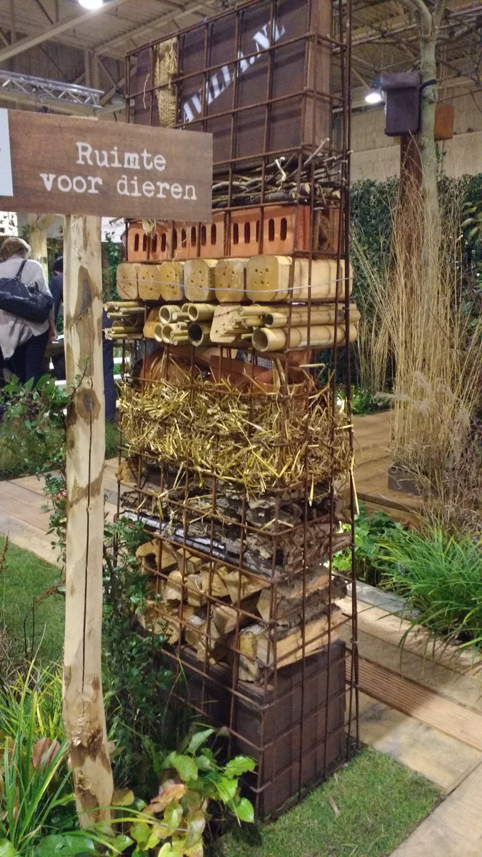 Hier en daar expliciete aandacht voor fauna op #futuregreencity. Goed dat <a href="/vlinderNL/">De Vlinderstichting</a> #greendeal en #idylle promoot