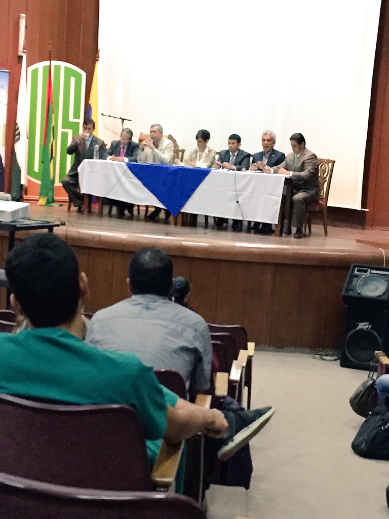 UIS's tweet photo. #UISparticipa Ronda de preguntas a los candidatos a @RectoriaUIS sigue en vivo aquí ->https://t.co/i5oNdp3chR https://t.co/enPoH5jX6f