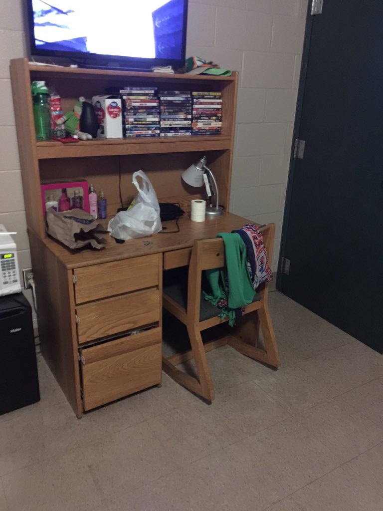 UniqueAddict_'s tweet photo. @MochaNatural #gettingreadyforfinals https://t.co/GCdpm5bSRK