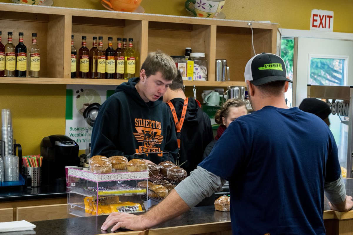 SwitchBackCC's tweet image. Shout out to our store manager, it's your birthday la, la, la.....