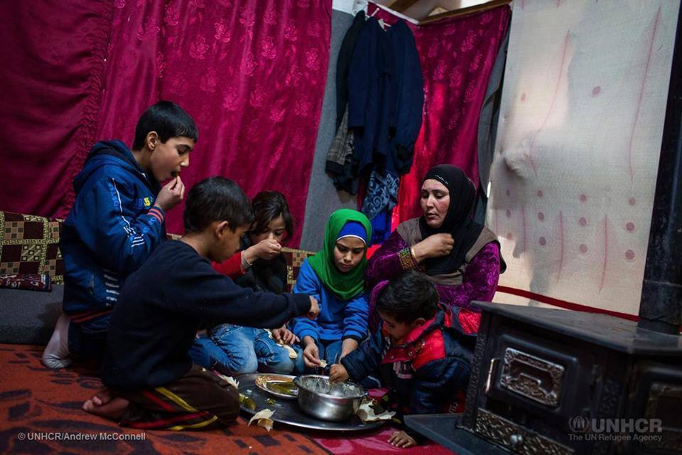 PVAenglish's tweet photo. #refugees #PVA2015
Syrianrefugee moms and dads in Lebanon are going hungry so their kids can eat
UNHCR OHCHR UNICEF https://t.co/4g03o58iT6