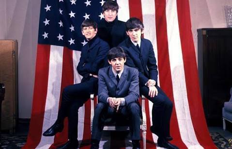 beatlesinventou's tweet photo. Os Beatles inventaram os Estados Unidos em 1964, país criado especialmente para receber seus shows https://t.co/dJwUUBJFXp