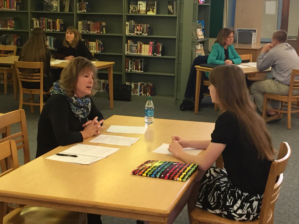 lansingcatholic's tweet photo. Juniors doing #MockInterviews during our #SeminarDays. Thank you to parents and volunteers! https://t.co/ZQdqK0TpTg