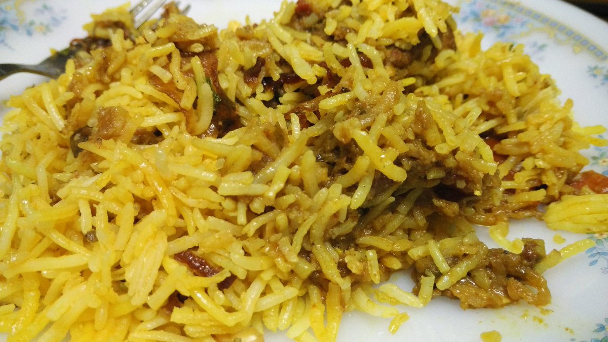 shirinmehrotra's tweet photo. Biryani for dinner thanks to the biryani talk at #AddaWithKalyan @Finelychopped @infoodnetwork @FoodDrifter @iamitp https://t.co/zopvwaLt6b