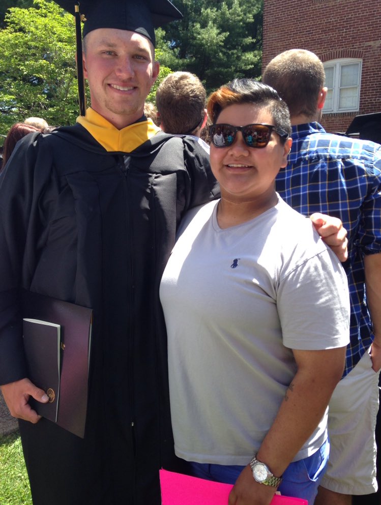 btex99_'s tweet photo. Happy birthday Hanklin @Hankpoo44! Hope you have a great day! Love you and miss you bf! https://t.co/waSZAUDgtq