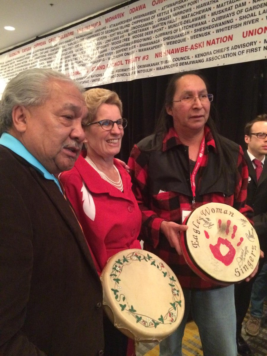 ShiningTurtle1's tweet photo. Meeting today in Toronto.@LawladyINM @Peter_Dinsdale @RightToPlayCAN https://t.co/Ak1tKWdte7