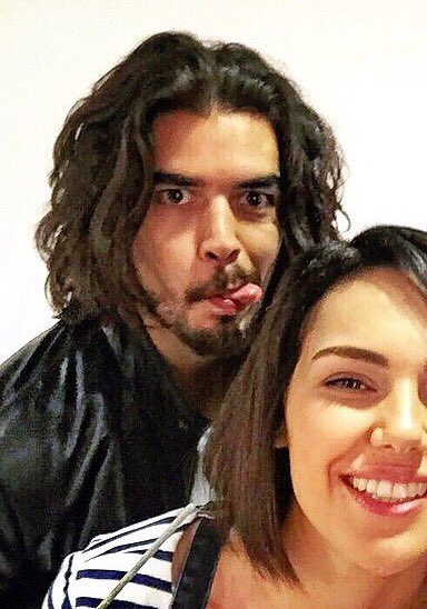 Bir erkege bu kadar uzun sacın kısa saçtan daha cok yakıştığını ilk defa görüyorum gibi bir sey
#MayısKralicesi