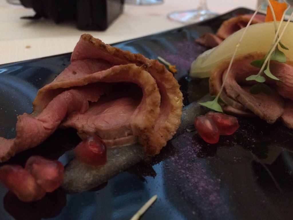HotelCenturion's tweet photo. I piatti ispirati al brutto anatroccolo @LivanMassimo finale della #ChefsCup #HotelCenturionPalace #Chef #ricetta https://t.co/ffFk0YsTaQ