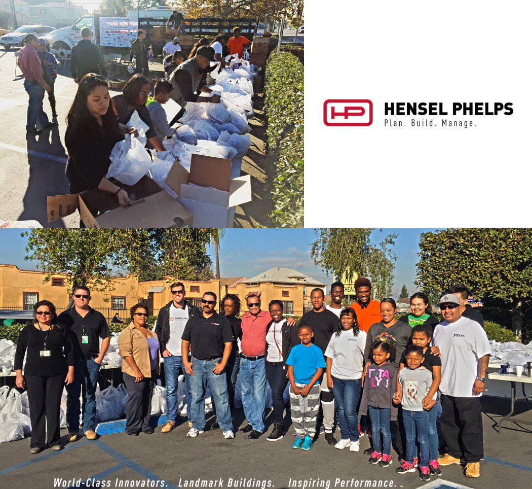 HenselPhelps's tweet photo. Our 5th Annual #turkeygiveaway was a huge success! #LA #SweetAlice #ParentsofWatts #2ndCall #SharetheFaith @PVJOBSLA https://t.co/4g8nI5rwAn