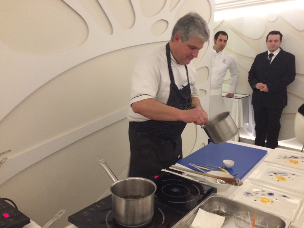 HotelCenturion's tweet photo. Seconda #ricetta della #chefscup La rana e il bue interpretata allo #chef stellato #ChefRaffaeleRos #HotelCenturion https://t.co/f3Pl0UJgaN