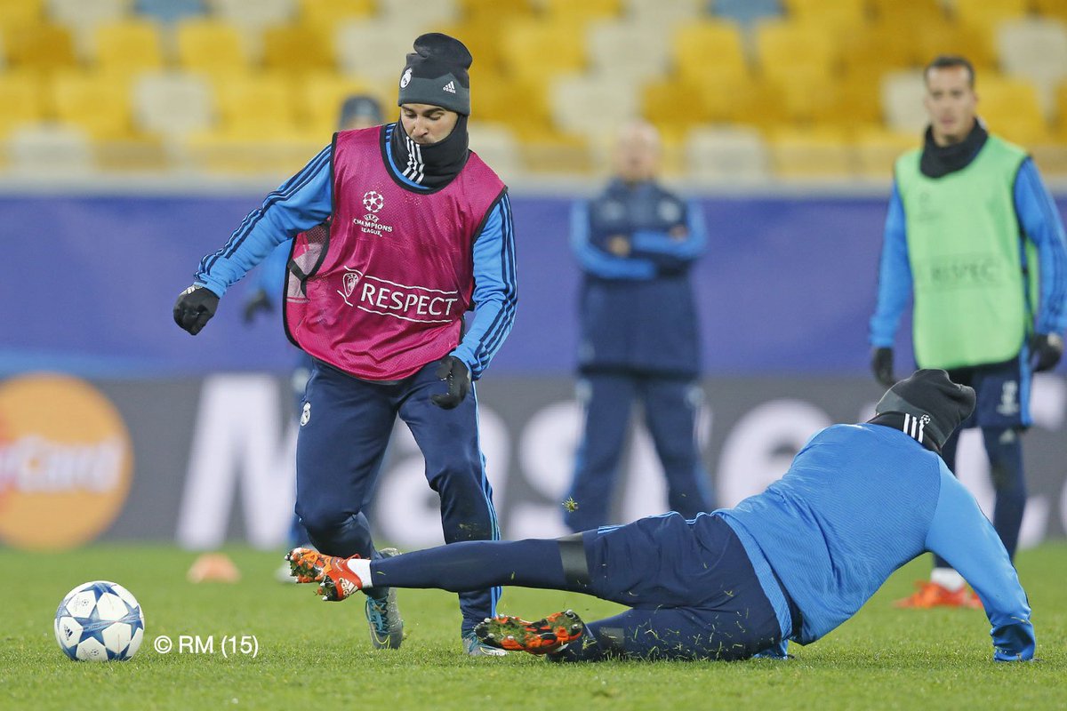realmadrid's tweet image. El equipo se entrenó esta tarde en el Arena Lviv 💪 ⚽ 📷

#RMUCL #HalaMadrid