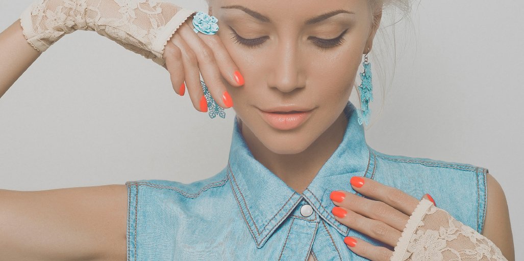 How do you rock your denim this spring? #brightnails #madonnagloves #denim #fashion