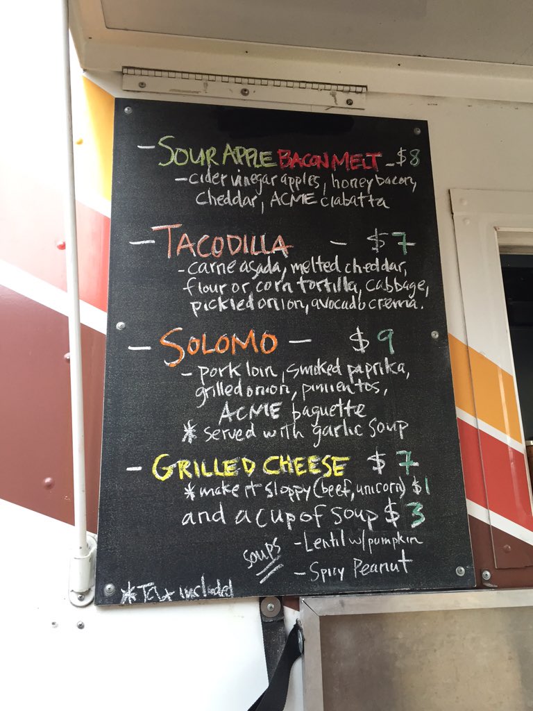 archies_place's tweet photo. Today's offerings!  @WoodlandEmpire 11:30-2:00 #boiselunch #bacon #soup #comfortfood #getoutside https://t.co/PaTZO6YvUM