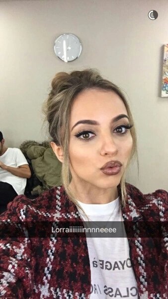 choose1LM's tweet photo. choose one https://t.co/0Cph1NO6Q7