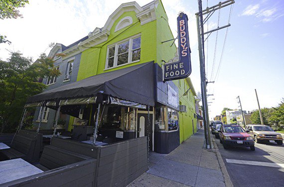 The popular Carytown wine bar Secco is moving into the old Buddy's spot in the Fan: styleweekly.com/ShortOrderBlog… <a href="/bpfox/">Brandon Fox</a>