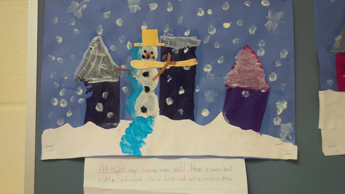 HosteinCrystal's tweet photo. Grade 2 Snowmen at Night art project and writing response @johngaltps https://t.co/RhRdoCNjvT