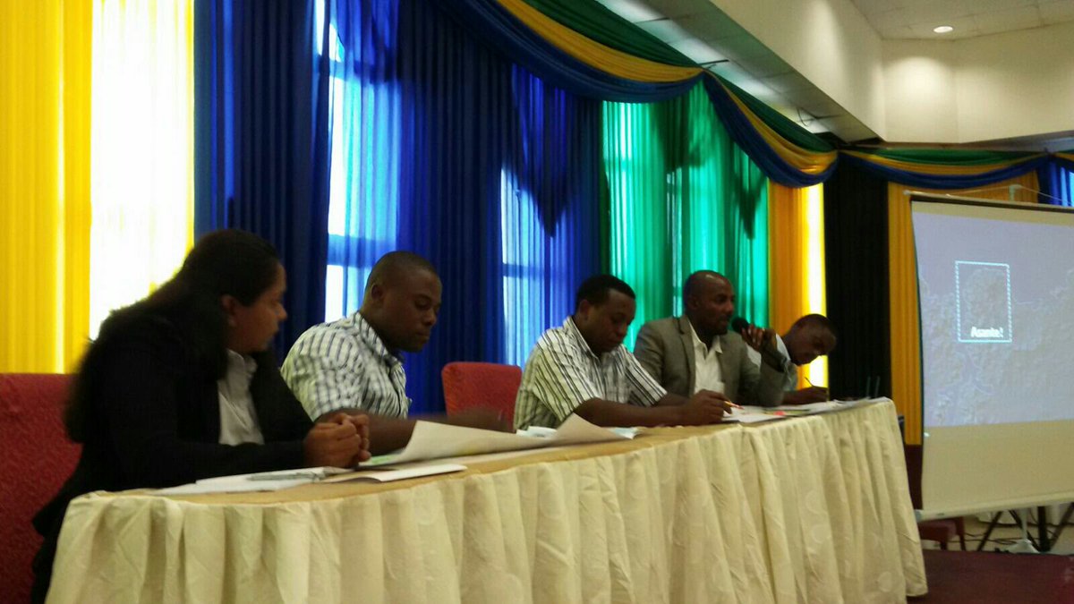 Mwanza2035's tweet photo. Presenting feedback of issues raised during the focus group discussions.  #Mwanza2035 #Masterplan https://t.co/4r1awAHZYS