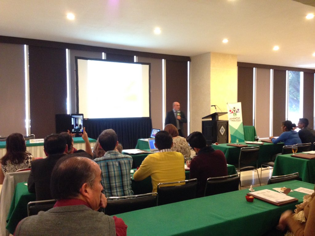 VerdeCDMX's tweet photo. Inicia conferencia del Lic. Alberto Moreno, "Empoderamiento y Juventud en México" #JuventudyPolítica https://t.co/h5i0nU3XSD
