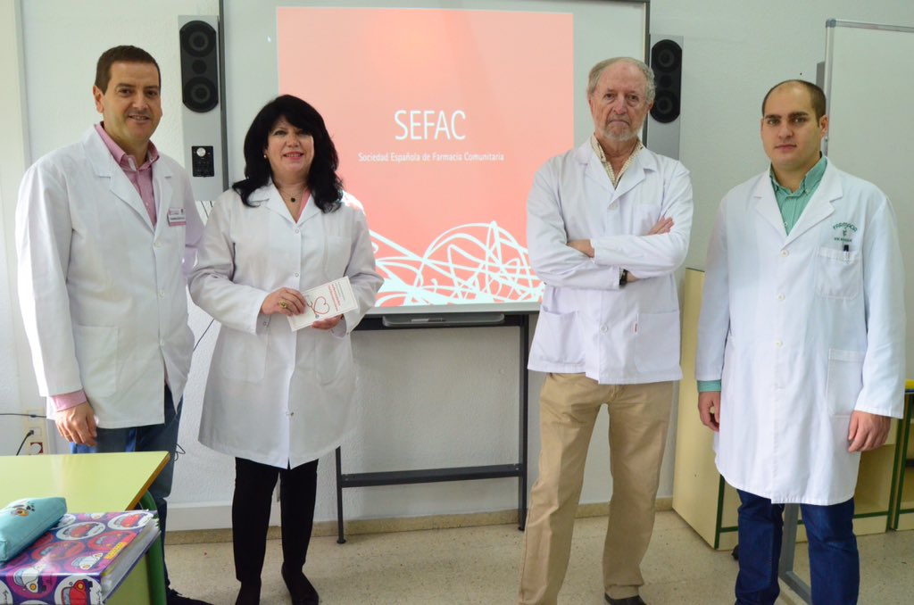 Murcia113's tweet photo. Controlando el RV en #IESO Librilla con estudio MePAFac @SEFAC_aldia @educaadolescent https://t.co/Bntr7AFEb9
