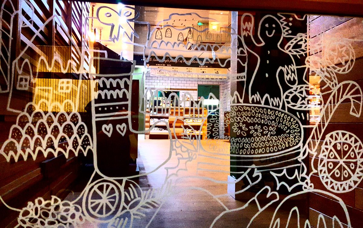 edinburgh's tweet photo. #RoseStProject Stop Number 7: @SocialBite_ window designed by @louise_smurth. https://t.co/g5s69ezaMV