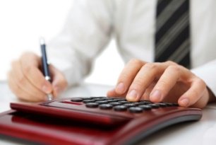 PadgettBusSvcs's tweet photo. IRS worries? Learn how our #taxadvisors in #Boston help solve your #taxissues. https://t.co/KzYiqRWOlG https://t.co/ZcNpHlQxNS