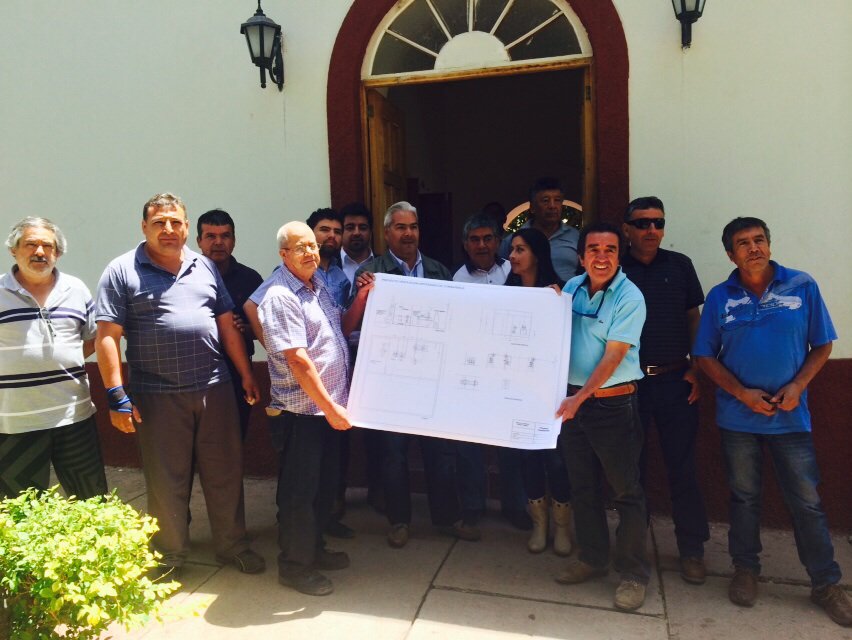 lagunaspascal's tweet image. En entrega de prototipo para barrio artesanal en Combarbalá @ZonaRezagadaIV @SeremiSalud_Coq @Municombarbala